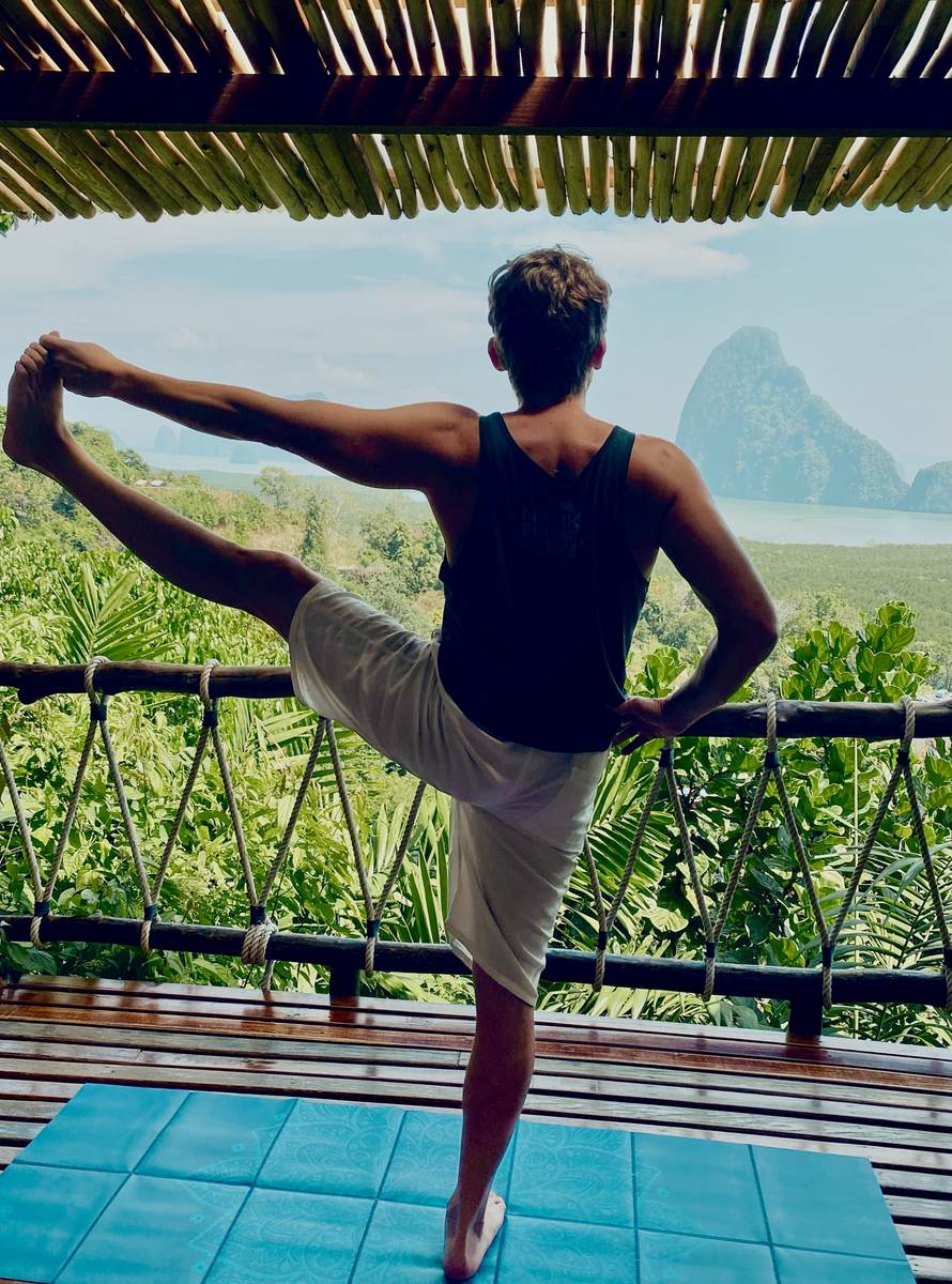 Yoga at Sametnangshe
